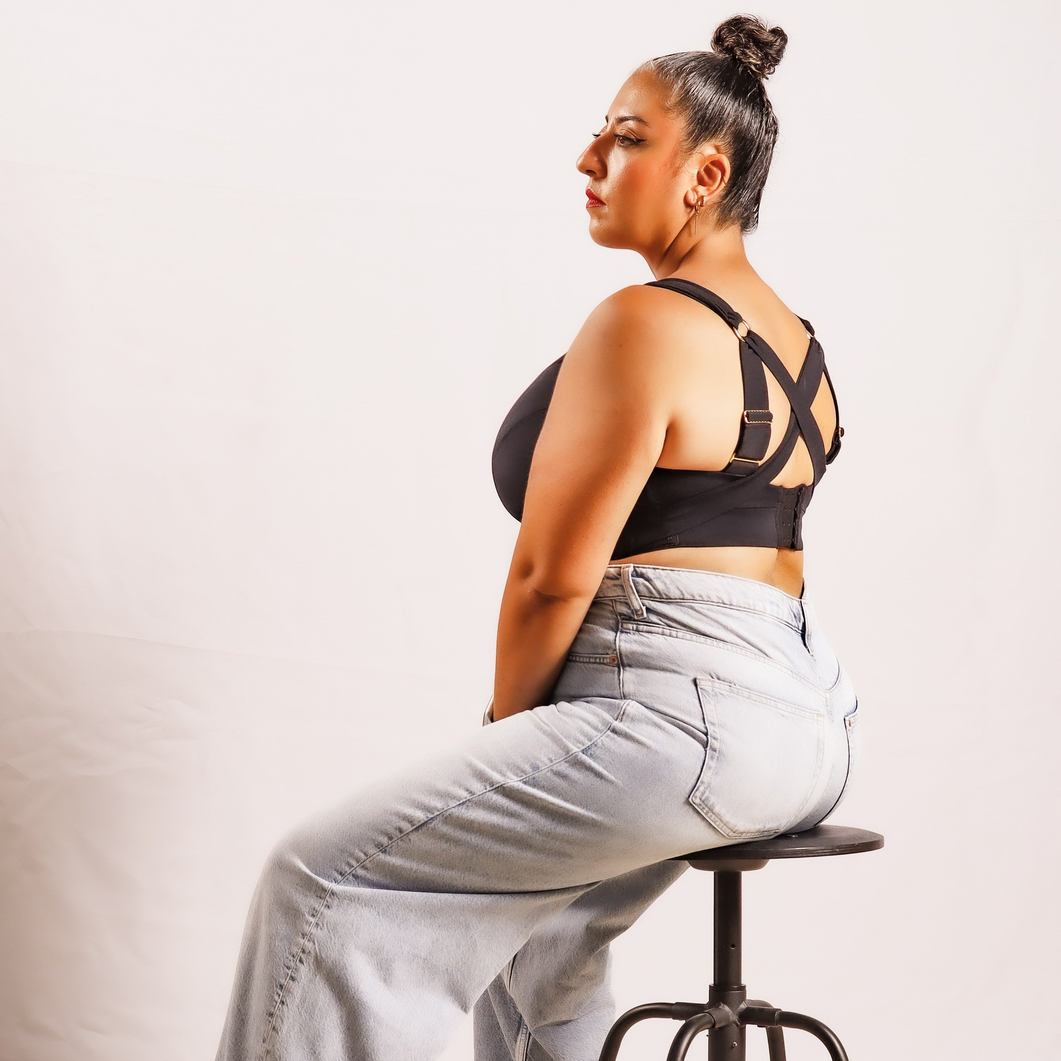 The high-impact sports bra for fuller busts, made to move freely.